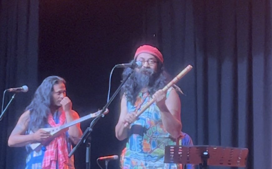 আকাশ নদী জল, ছুঁয়ে চলুক জলের গান । অজয় দাশগুপ্ত