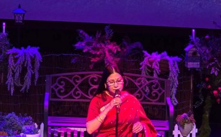 সিডনিতে ‘সুরের খেয়ায় স্বর্ণালী সন্ধ্যা’: রুমানা ফেরদৌস লনীর পরিবেশনায় মুখরিত লিভারপুল পাওয়ারহাউস